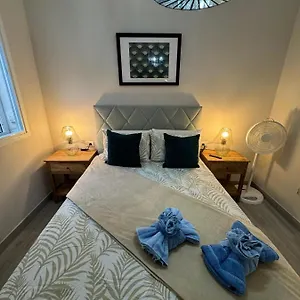 https://apt-dream-maday.in-canary-islands.com