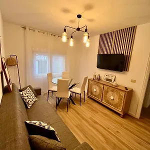 https://cornelias-home-los-cristianos-tenerife.in-canary-islands.com